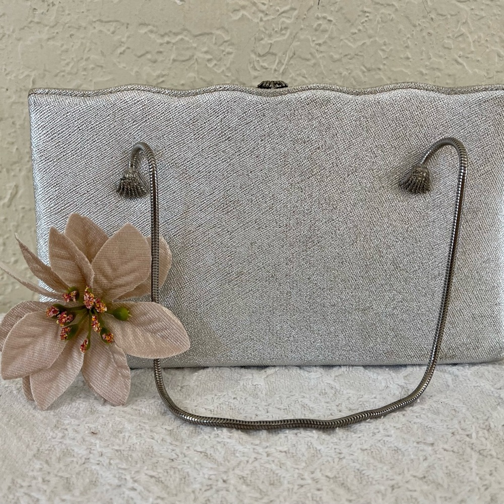 Vintage 1950's Silver GOUBAUD DE PARIS 5th Ave NY Clam Shell Evening Bag /Clutch - Picture 3 of 11